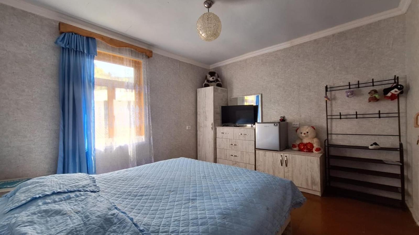 Guest House "Svaneti" Lentekhi Ngoại thất bức ảnh