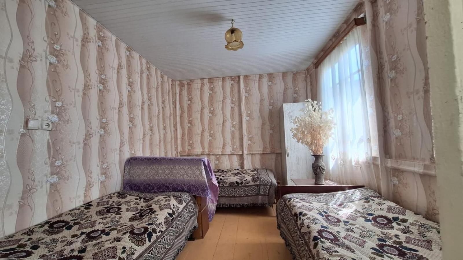 Guest House "Svaneti" Lentekhi Ngoại thất bức ảnh