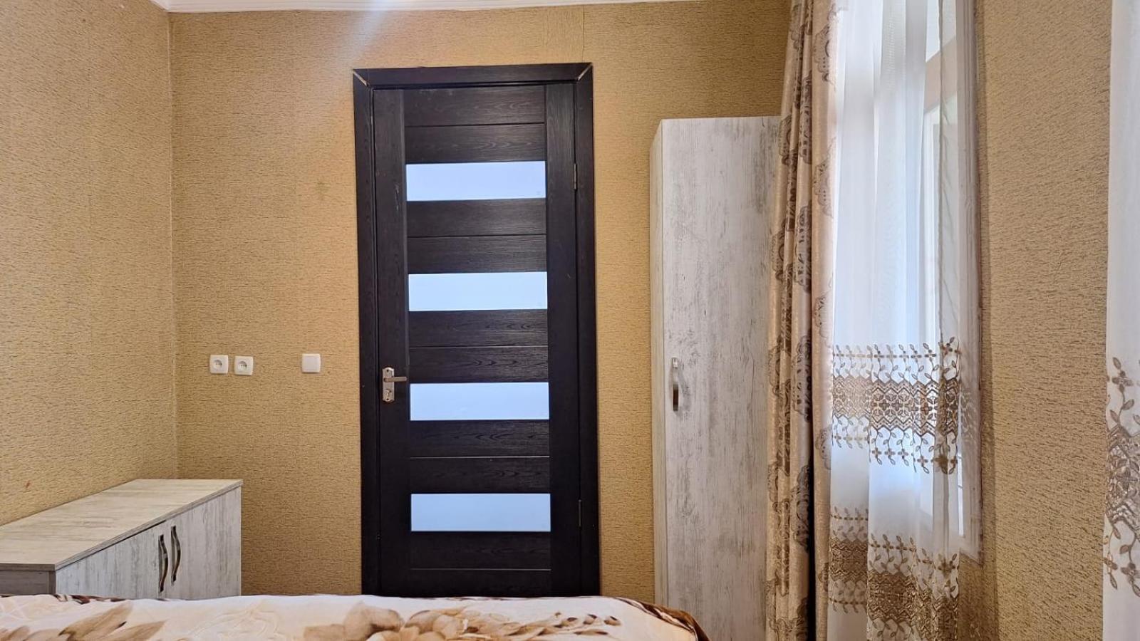 Guest House "Svaneti" Lentekhi Ngoại thất bức ảnh